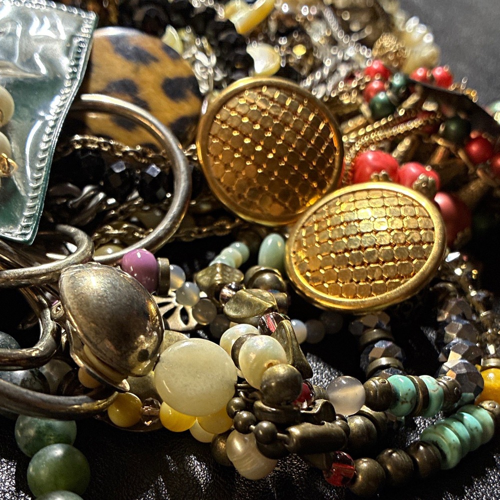 VTG MODERN MIXED LOT - SOME SIGNED, ALL WEARABLE